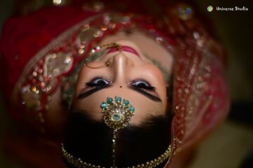 Best-Wedding-Photographers-in-Varanasi-India-Universe-Studio-92 Image of Best-Wedding-Photographers-in-Varanasi-India-Universe-Studio-92
